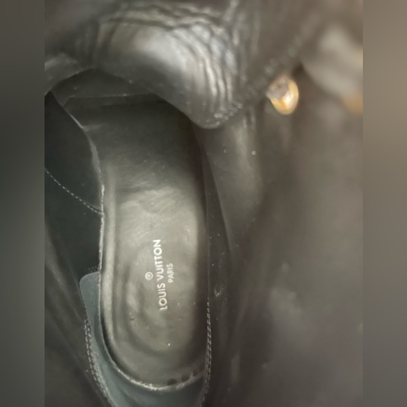 Louis Vuitton boots. Size 36. Black with gold hardware. - Picture 11 of 13